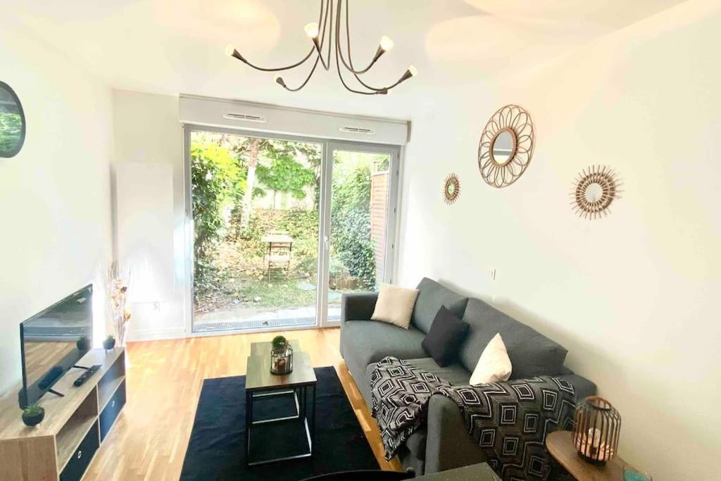 Appartement Moderne, Metro 7, Parking Et Jardin Villejuif Exteriér fotografie